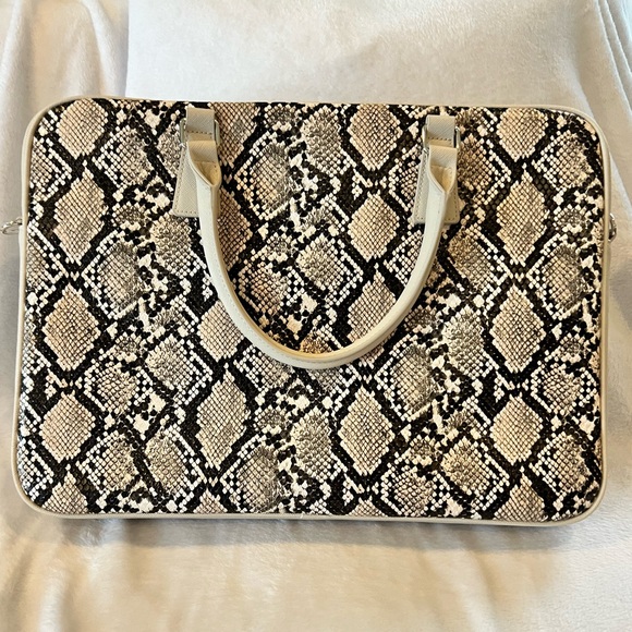 Python Print Computer Bag - WHBM - Picture 5 of 6
